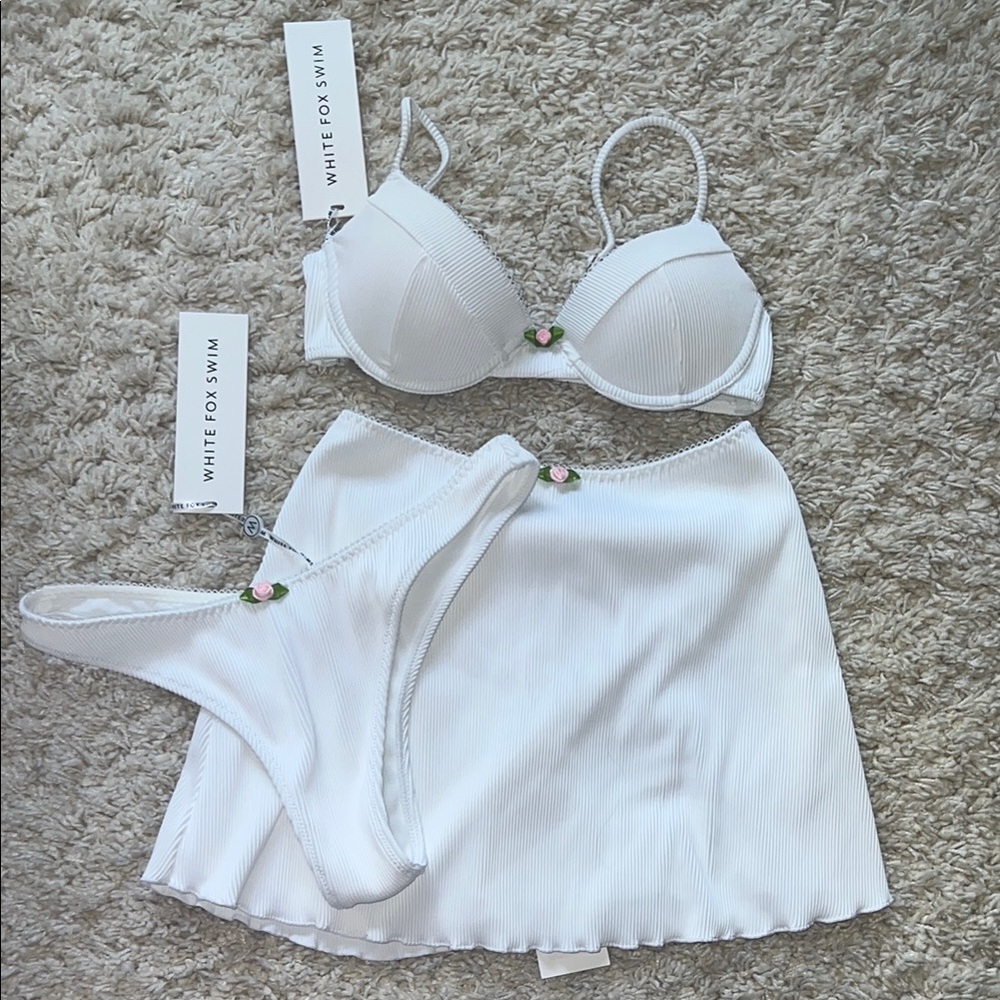 (NEW WITH TAGS) White Fox Swim Set